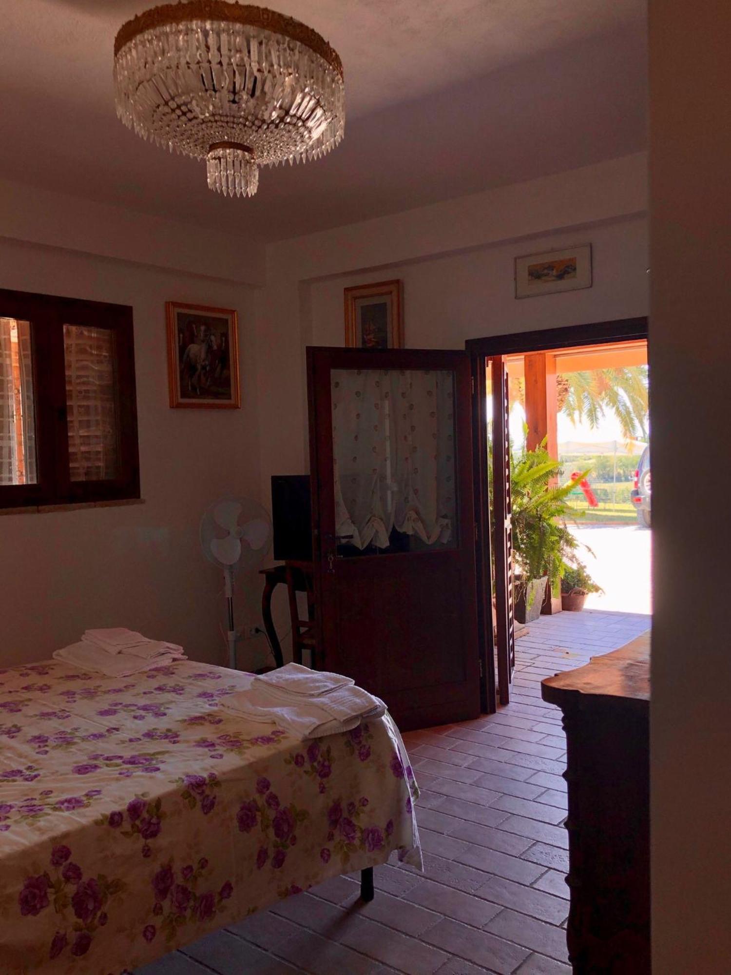 מונטמרצ'יאנו Appartamento Fronte Piscina מראה חיצוני תמונה
